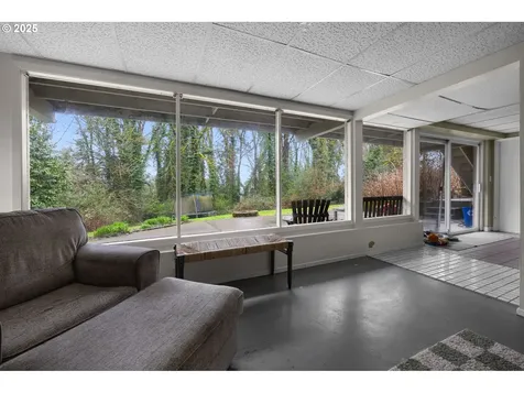 4033 Calaroga Circle West Linn OR 97068