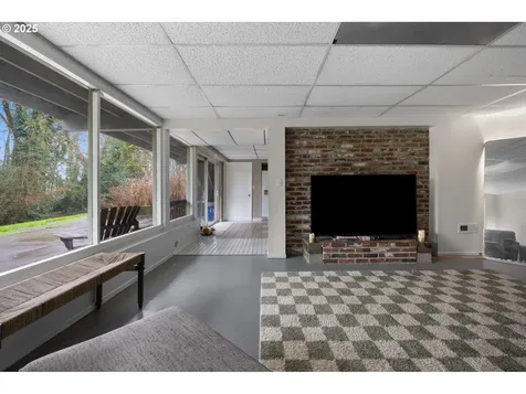 4033 Calaroga Circle West Linn OR 97068