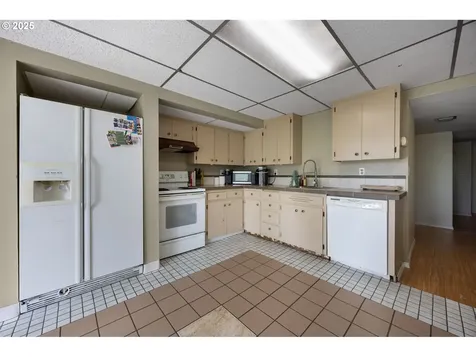 4033 Calaroga Circle West Linn OR 97068