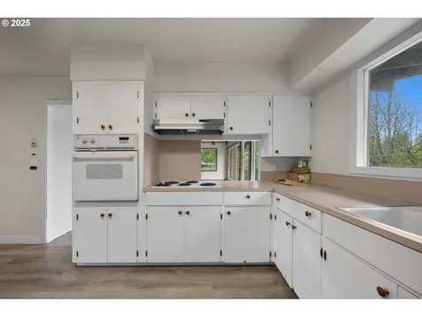 4033 Calaroga Circle West Linn OR 97068
