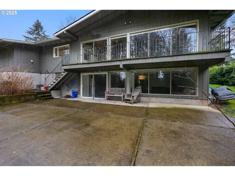 4033 Calaroga Circle West Linn OR 97068