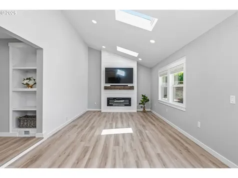 9608 NW 8th Avenue Vancouver WA 98665