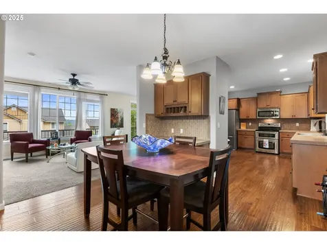 4611 Z Street Washougal WA 98671