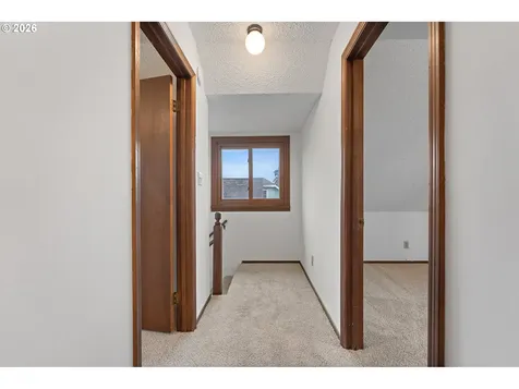 6022 N Curtis Avenue Portland OR 97217