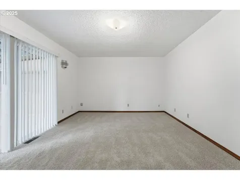 6760 SW 199th Court Beaverton OR 97078