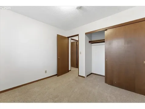 6760 SW 199th Court Beaverton OR 97078