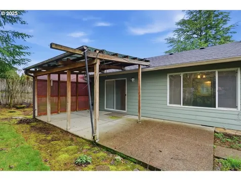 6760 SW 199th Court Beaverton OR 97078