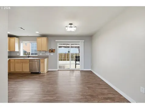 237 NW Sagan Loop Sheridan OR 97378