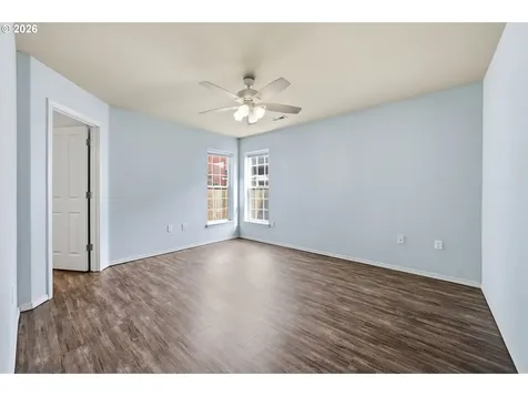 237 NW Sagan Loop Sheridan OR 97378
