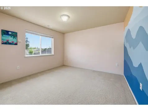 237 NW Sagan Loop Sheridan OR 97378
