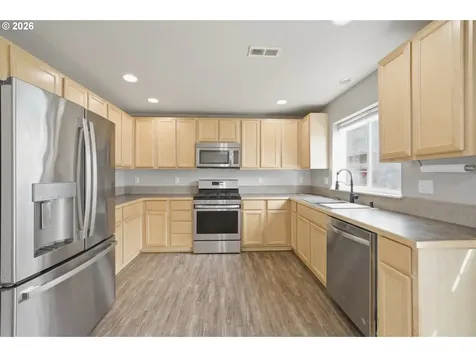 237 NW Sagan Loop Sheridan OR 97378