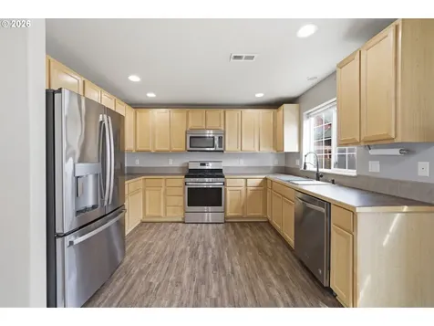 237 NW Sagan Loop Sheridan OR 97378