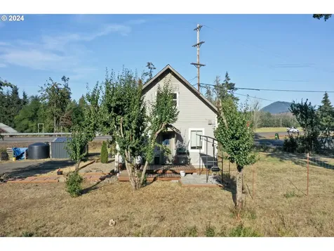 38365 Dexter Road Dexter OR 97431