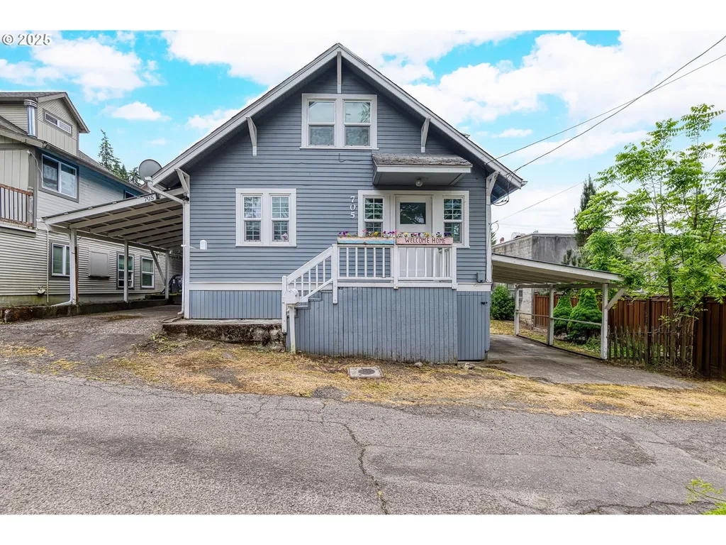 705 Jackson Street Oregon City OR 97045