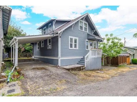 705 Jackson Street Oregon City OR 97045