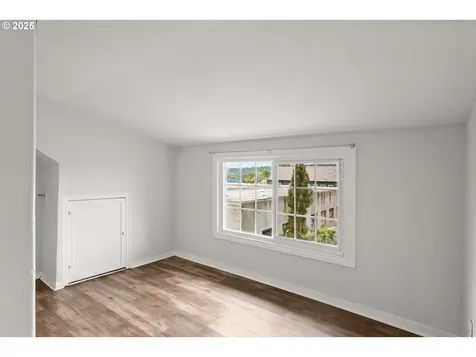 705 Jackson Street Oregon City OR 97045