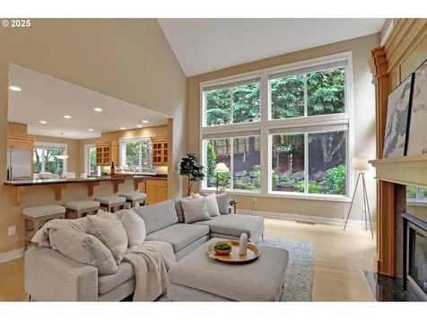 2304 NW Jessamine Way Portland OR 97229