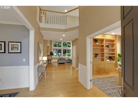 2304 NW Jessamine Way Portland OR 97229