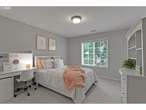 2304 NW Jessamine Way Portland OR 97229
