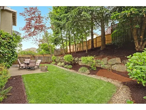 2304 NW Jessamine Way Portland OR 97229