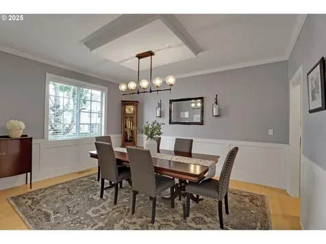 2304 NW Jessamine Way Portland OR 97229