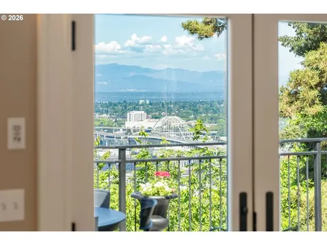 550 NW Alpine Terrace Portland OR 97210