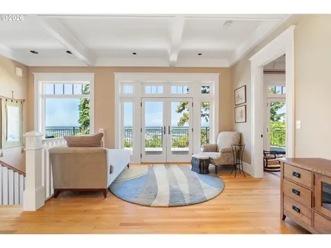 550 NW Alpine Terrace Portland OR 97210