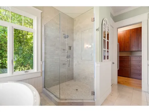 550 NW Alpine Terrace Portland OR 97210