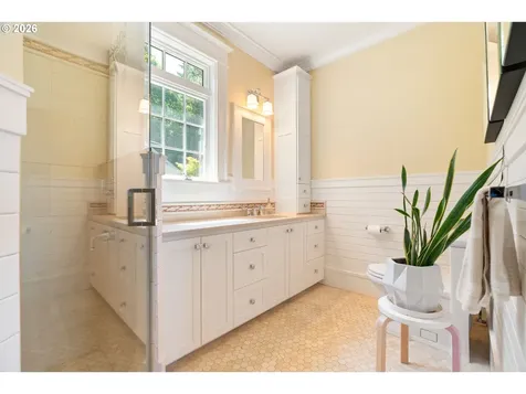 550 NW Alpine Terrace Portland OR 97210