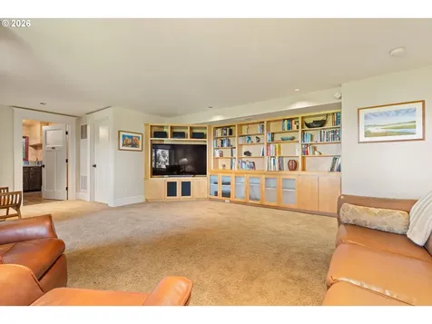 550 NW Alpine Terrace Portland OR 97210