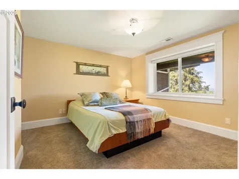 550 NW Alpine Terrace Portland OR 97210