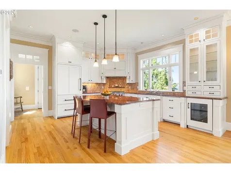 550 NW Alpine Terrace Portland OR 97210