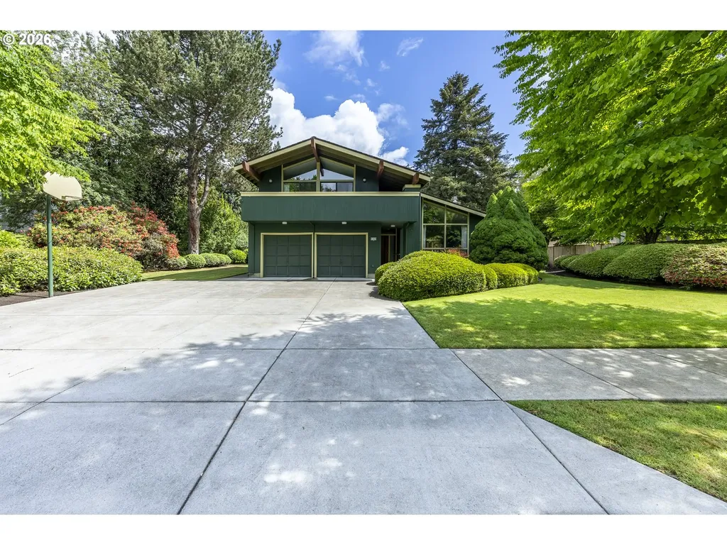 3365 Buckingham Avenue Eugene OR 97401