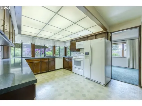 3365 Buckingham Avenue Eugene OR 97401