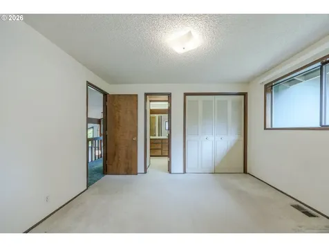 3365 Buckingham Avenue Eugene OR 97401