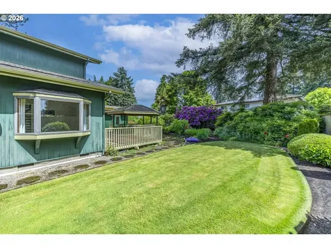 3365 Buckingham Avenue Eugene OR 97401