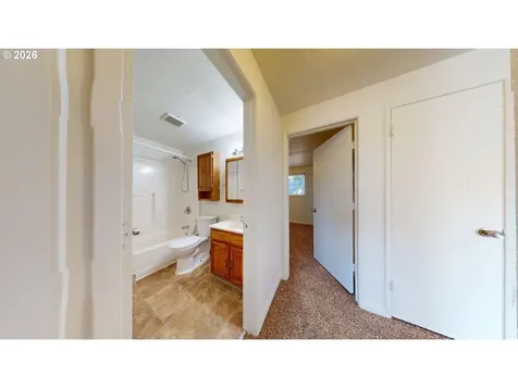 16656 SE Moon Avenue Milwaukie OR 97267