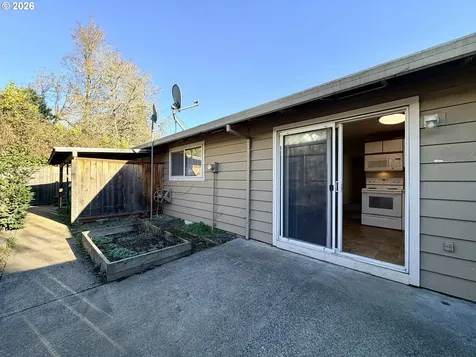 16656 SE Moon Avenue Milwaukie OR 97267