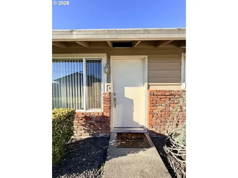 16656 SE Moon Avenue Milwaukie OR 97267