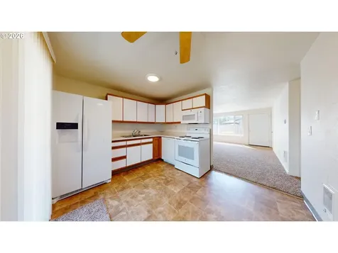 16656 SE Moon Avenue Milwaukie OR 97267