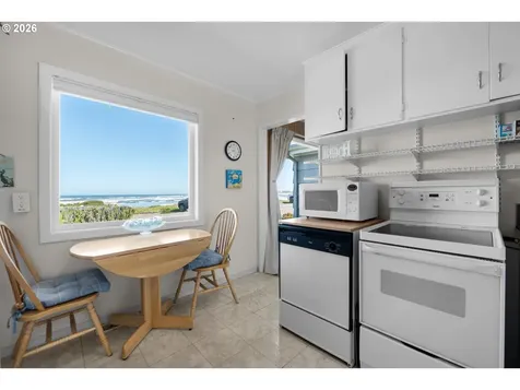 2977 Sunset Boulevard Seaside OR 97138