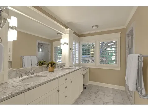 2735 Glen Eagles Road Lake Oswego OR 97034