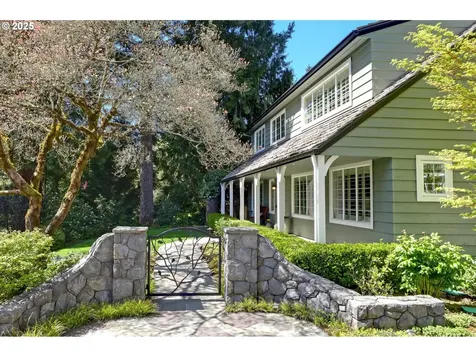2735 Glen Eagles Road Lake Oswego OR 97034