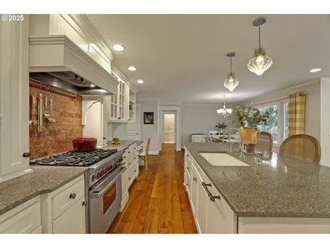 2735 Glen Eagles Road Lake Oswego OR 97034