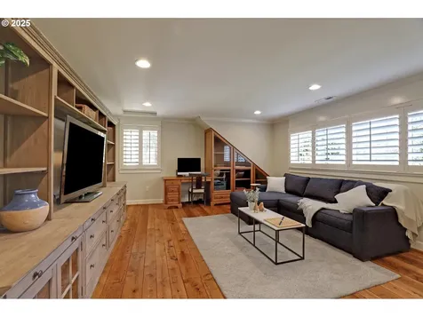 2735 Glen Eagles Road Lake Oswego OR 97034