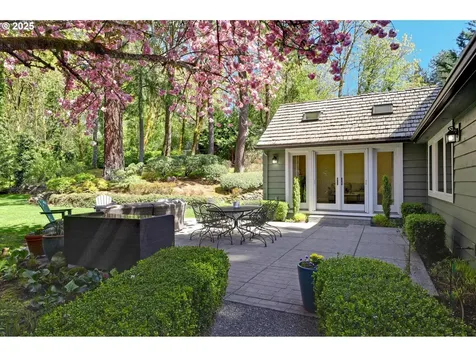 2735 Glen Eagles Road Lake Oswego OR 97034