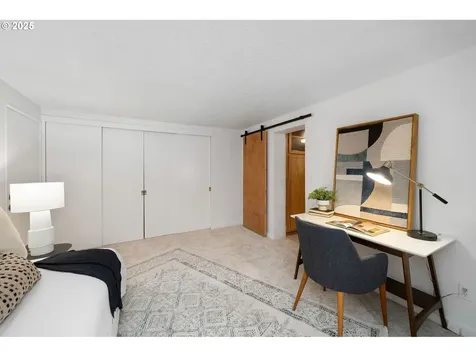 2818 SW Mitchell Court Portland OR 97239
