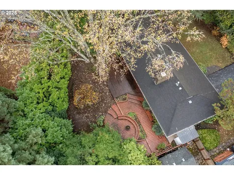 2818 SW Mitchell Court Portland OR 97239