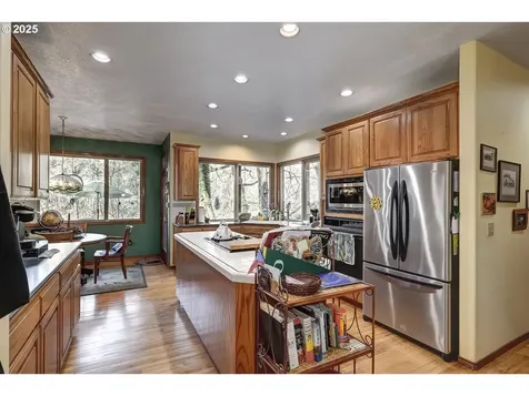 29105 SE Stark Street Troutdale OR 97060