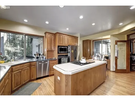 29105 SE Stark Street Troutdale OR 97060